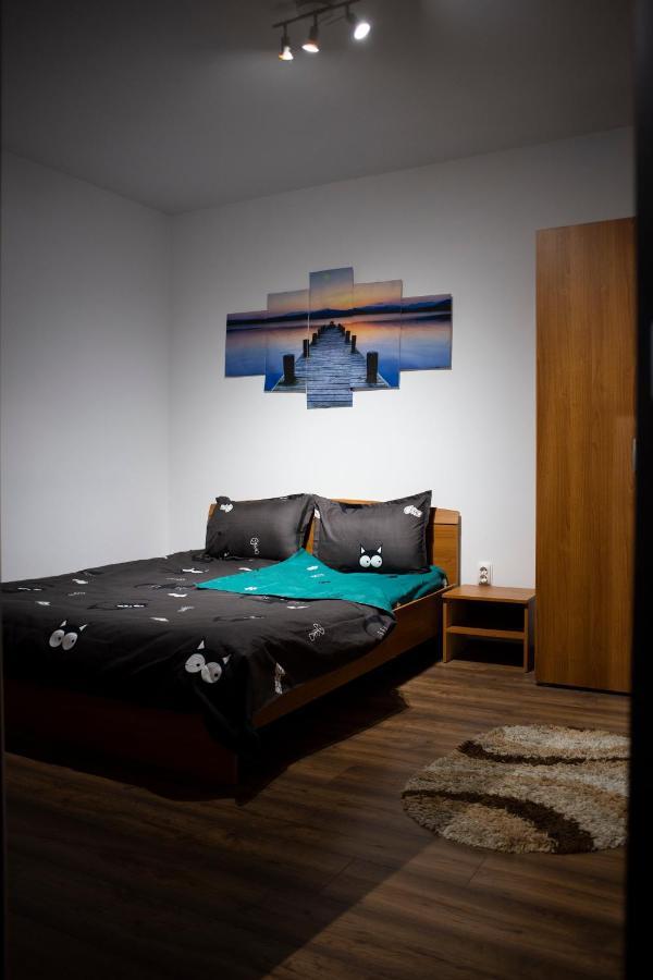 Escape To Comfort: Central Home Tudor Vladimirescu Iasi Ngoại thất bức ảnh